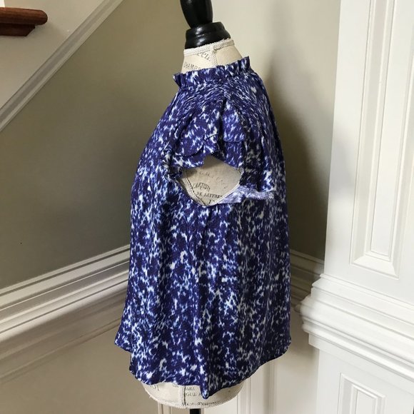 NWT Sea NY Celine Smocked Blouse Top Shirt Womens Small Blue White Sleeveless - Picture 12 of 15